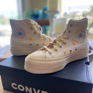 Converse Lift Platform Pearl Sneakers